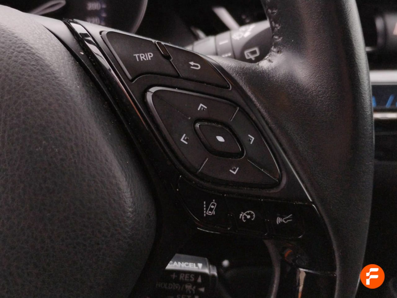 Foto Toyota C-HR 19