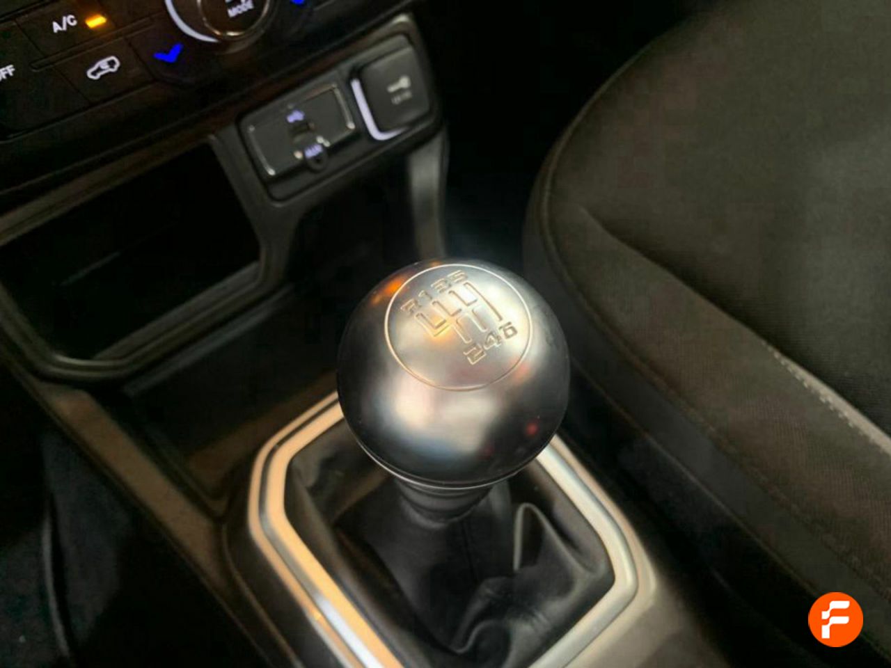Foto Jeep Renegade 13