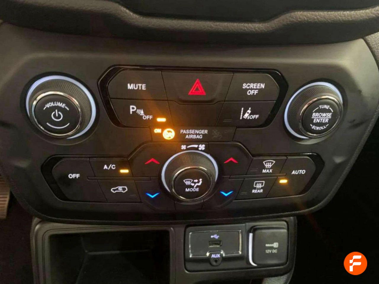 Foto Jeep Renegade 17