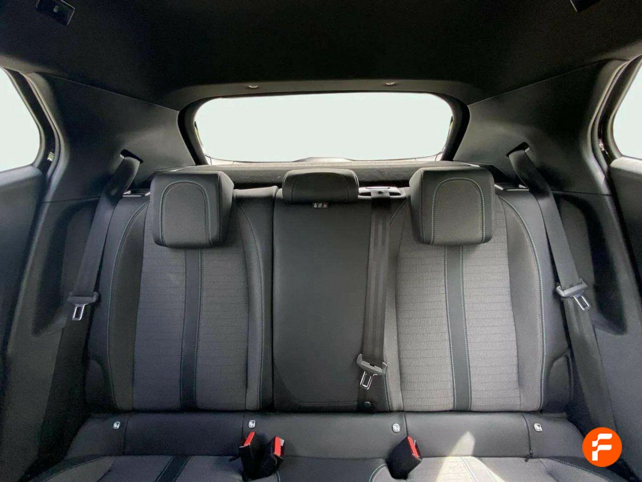 Foto Peugeot 2008 13