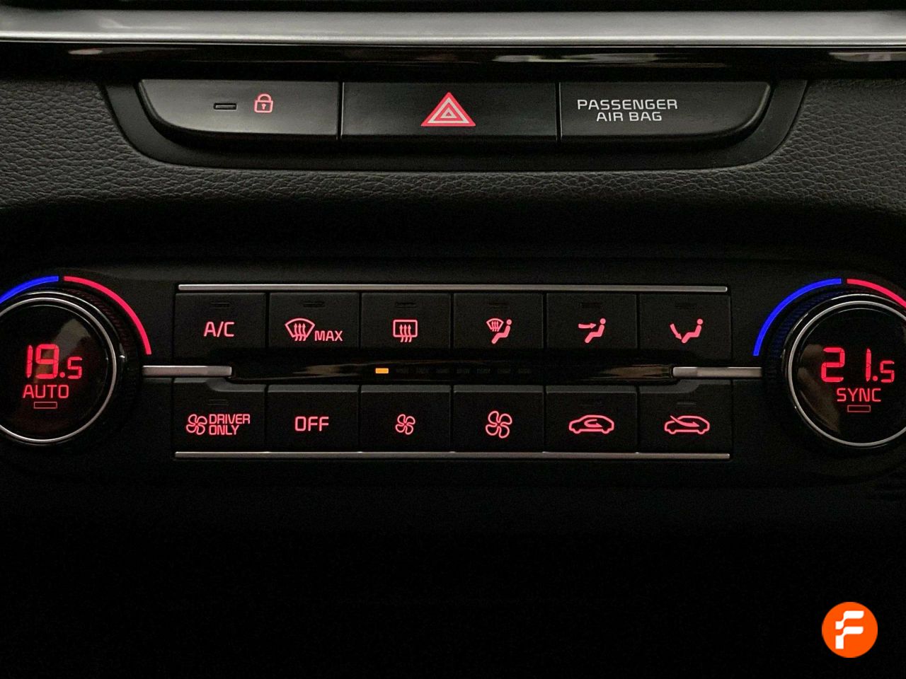 Foto Kia XCeed 29