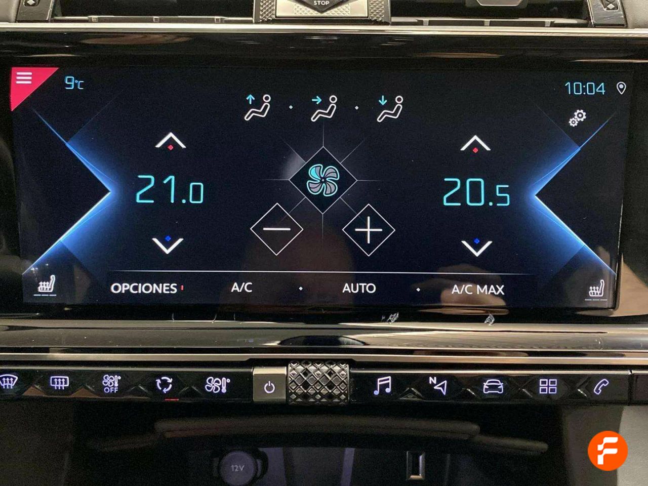 Foto DS Automobiles DS 7 36