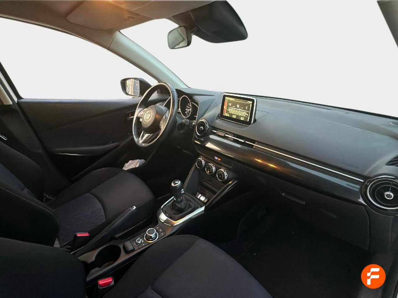 Foto Mazda Mazda2 17