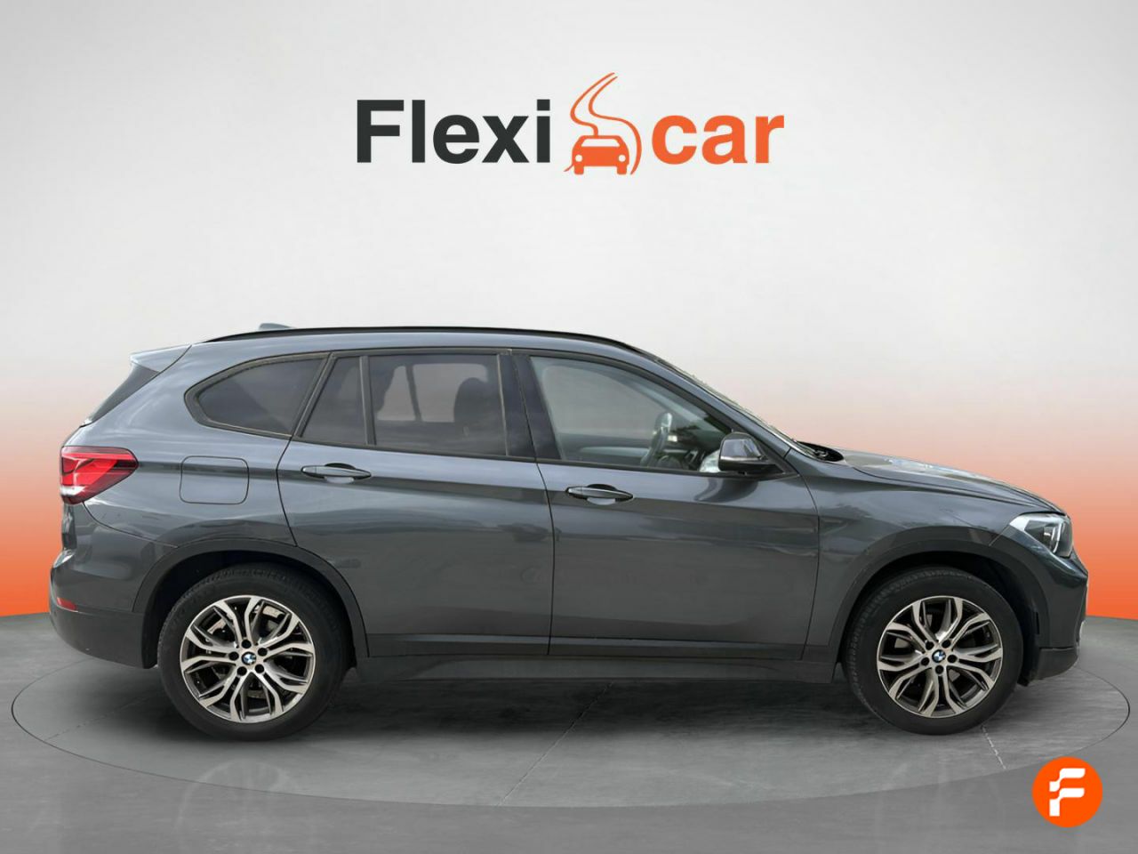 Foto BMW X1 9