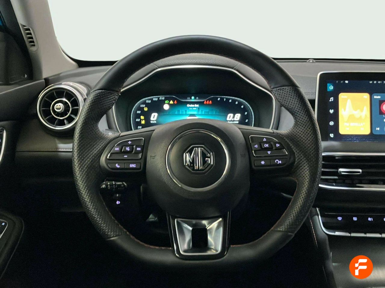 Foto MG HS 13