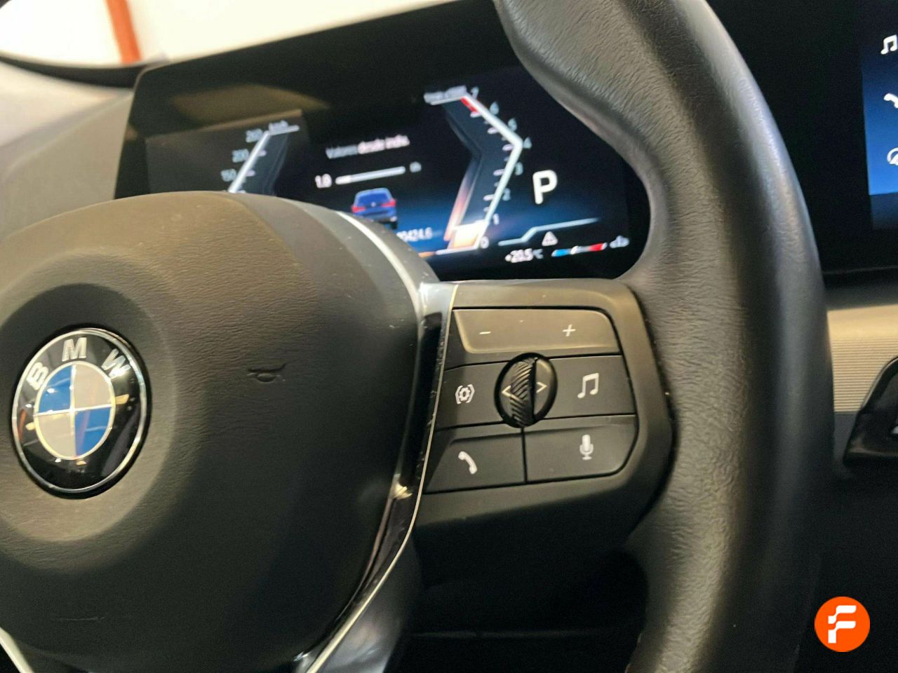 Foto BMW X1 16