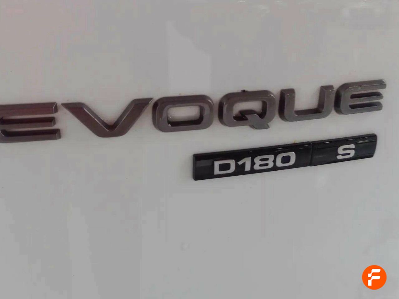 Foto Land-Rover Range Rover Evoque 13