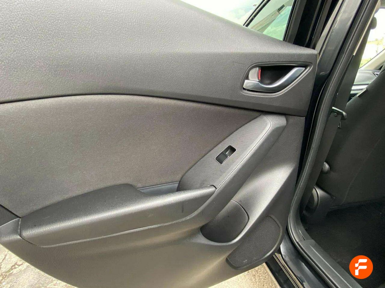 Foto Mazda Mazda3 24