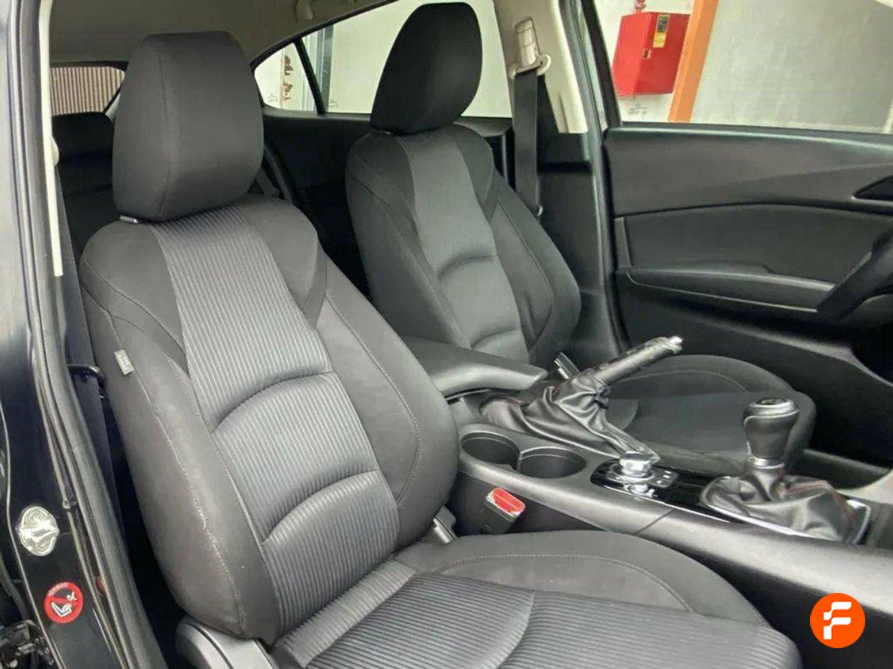 Foto Mazda Mazda3 26