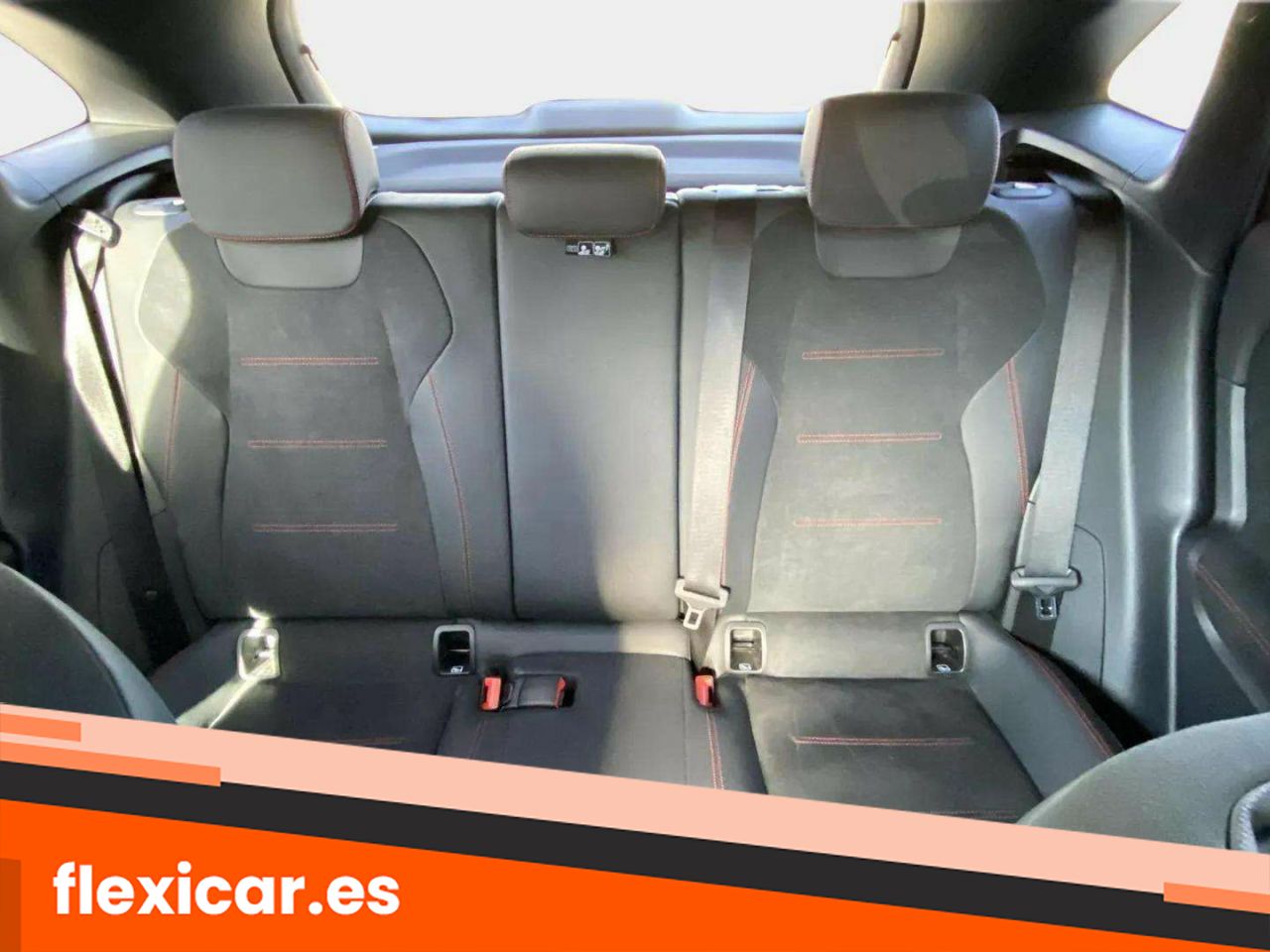 Foto Mercedes-Benz Clase GLA 7