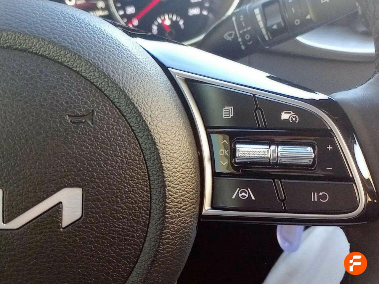 Foto Kia XCeed 16