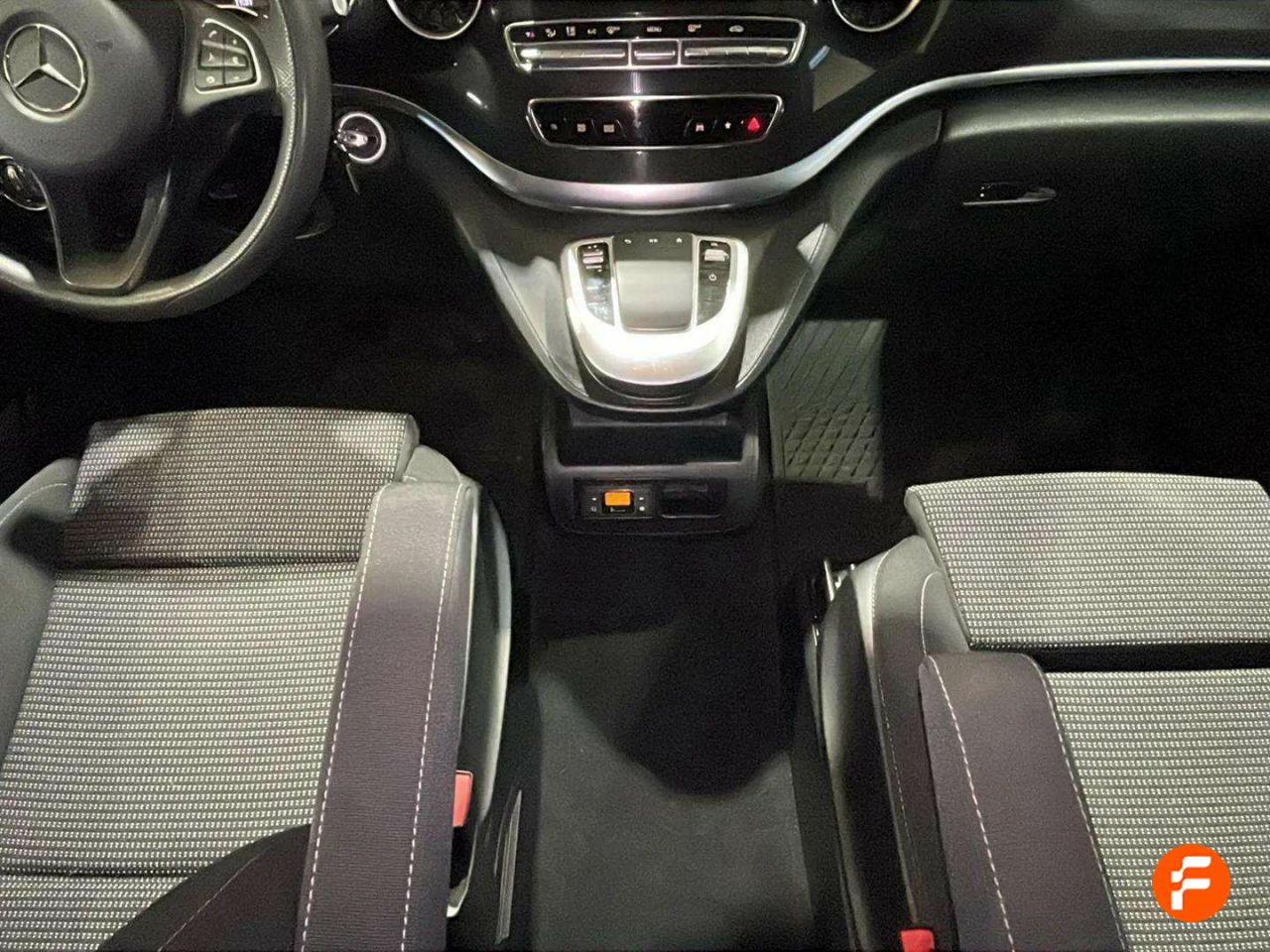 Foto Mercedes-Benz Clase V 24