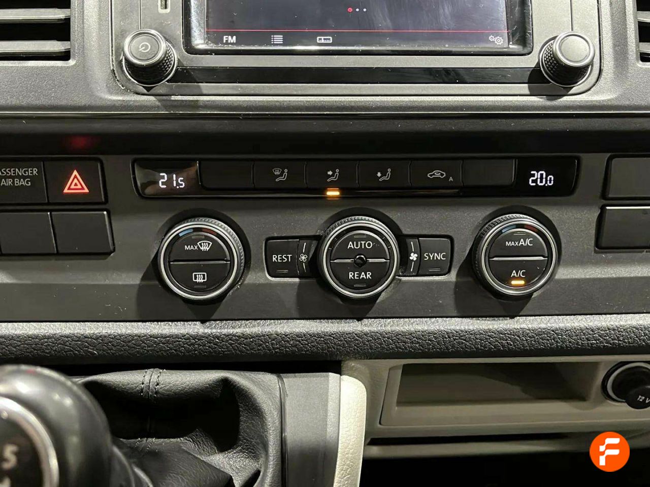 Foto Volkswagen Caravelle 26