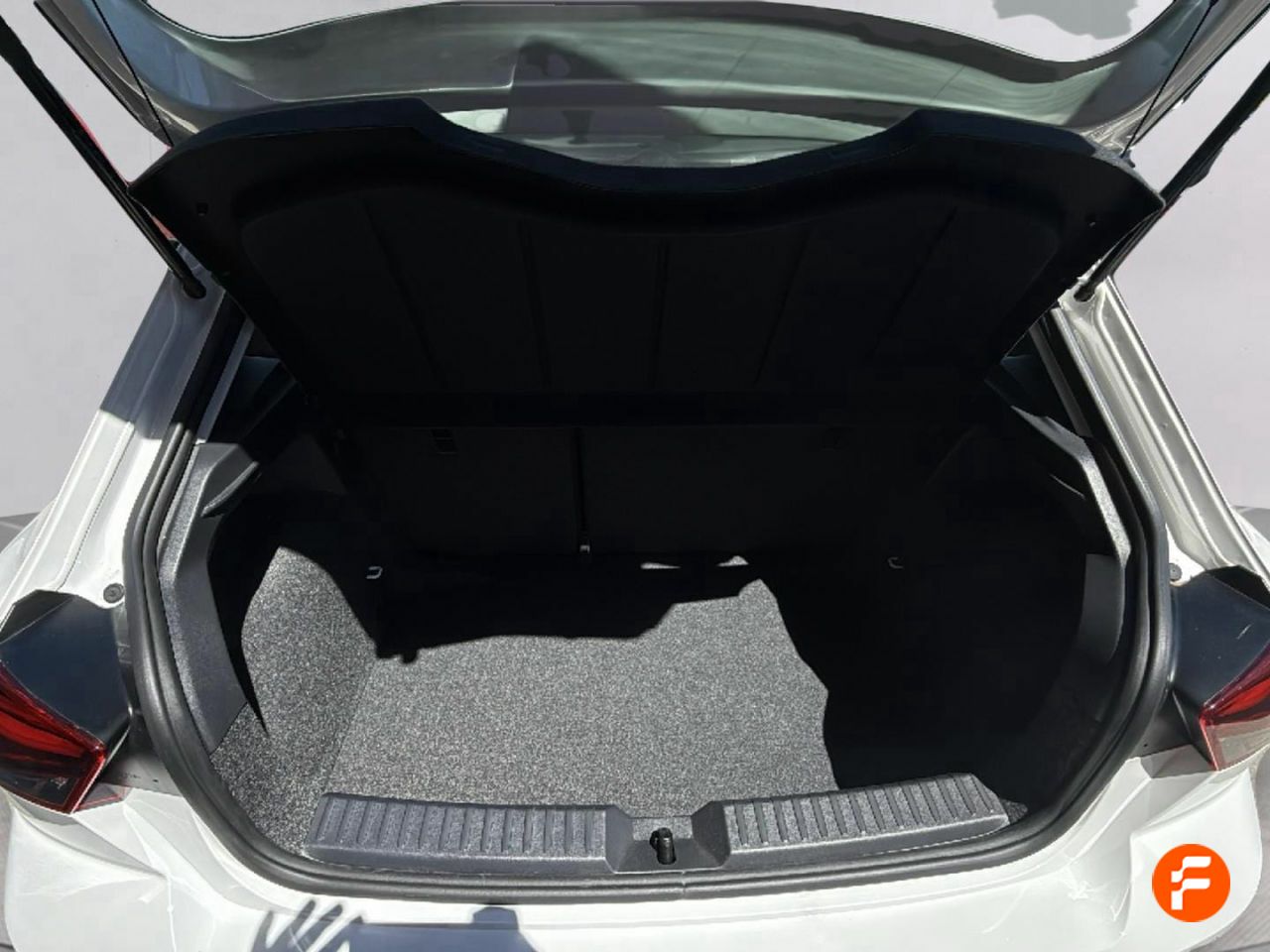 Foto Seat Ibiza 9