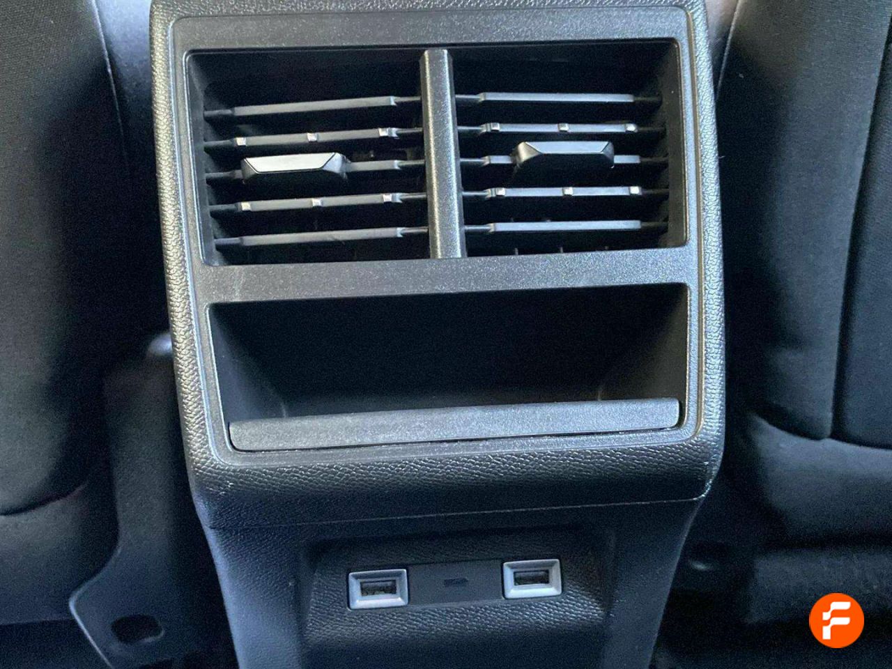 Foto DS Automobiles DS 7 23