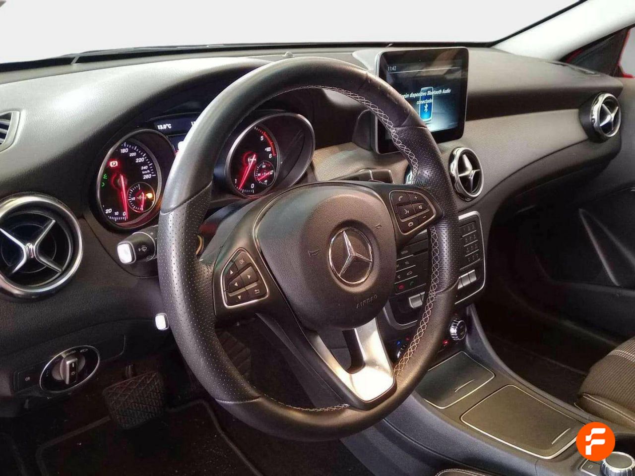 Foto Mercedes-Benz Clase GLA 9