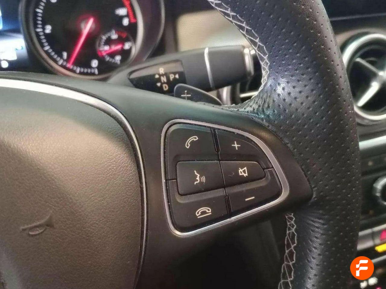 Foto Mercedes-Benz Clase GLA 10