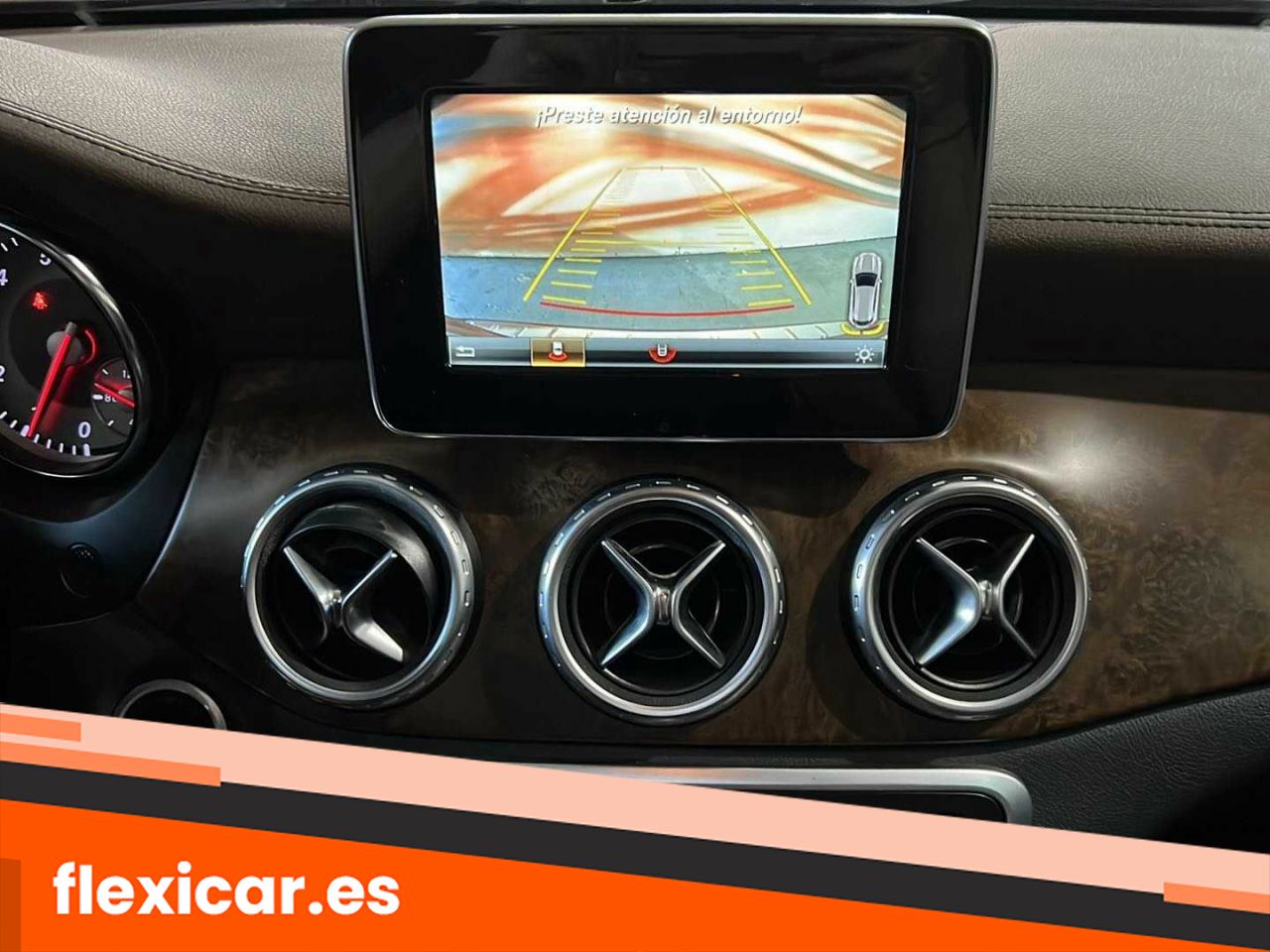 Foto Mercedes-Benz Clase GLA 17