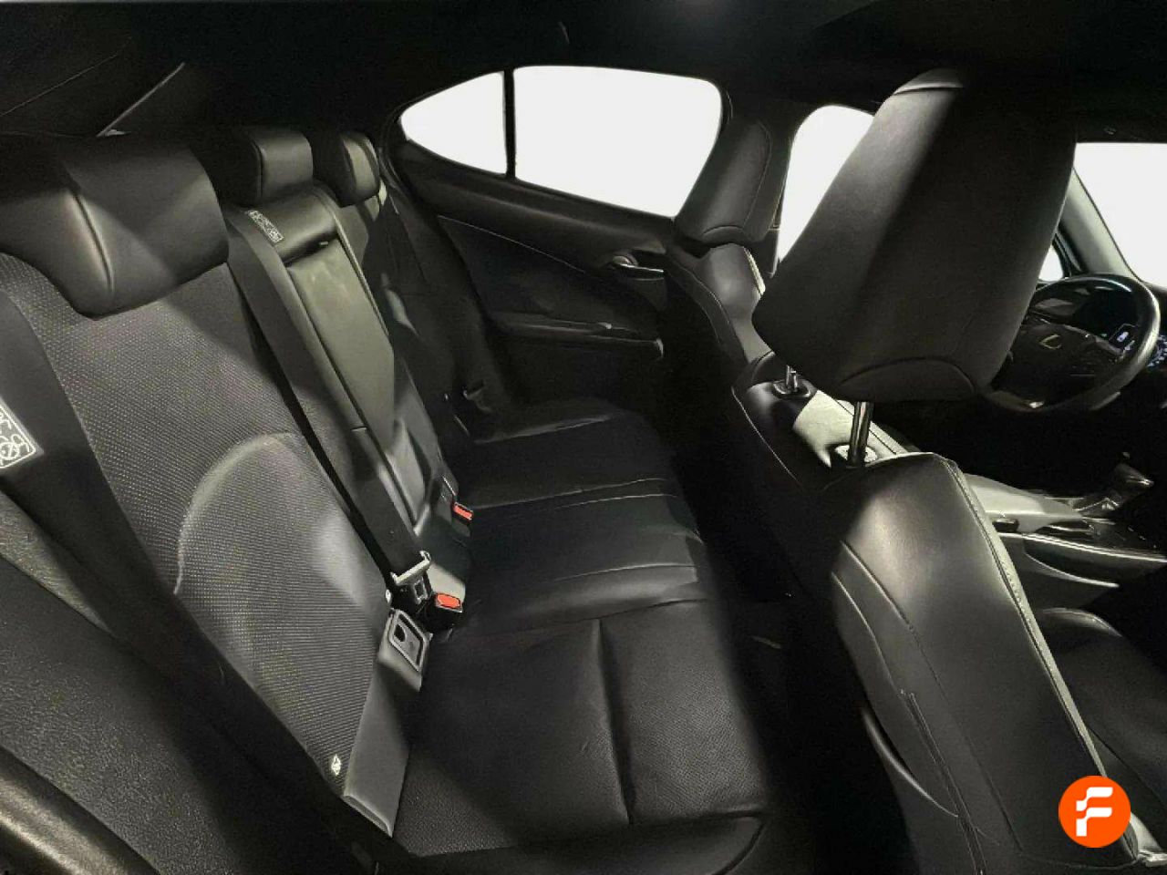 Foto Lexus UX 12