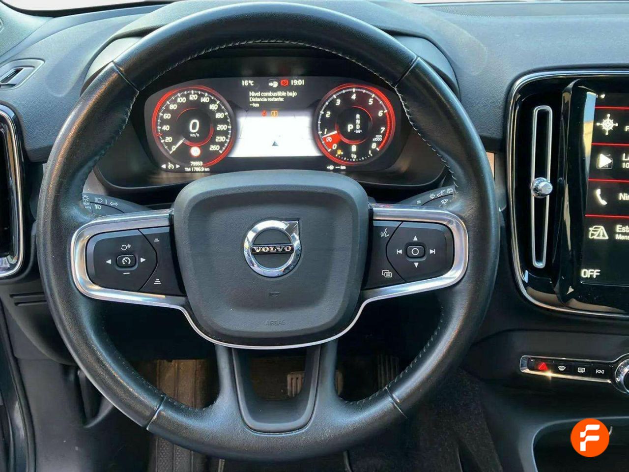Foto Volvo XC40 11
