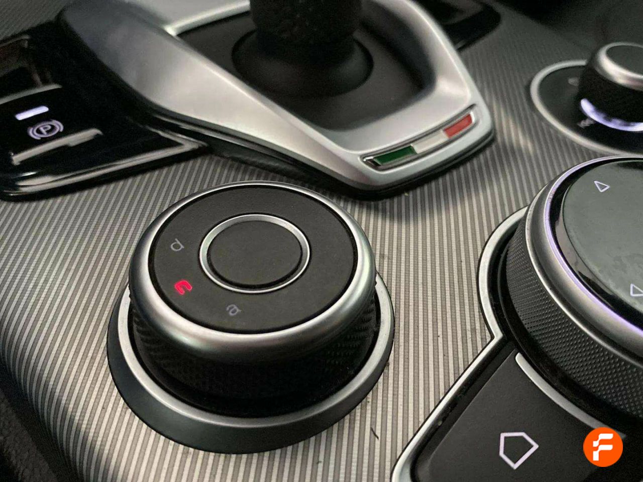 Foto Alfa Romeo Stelvio 32