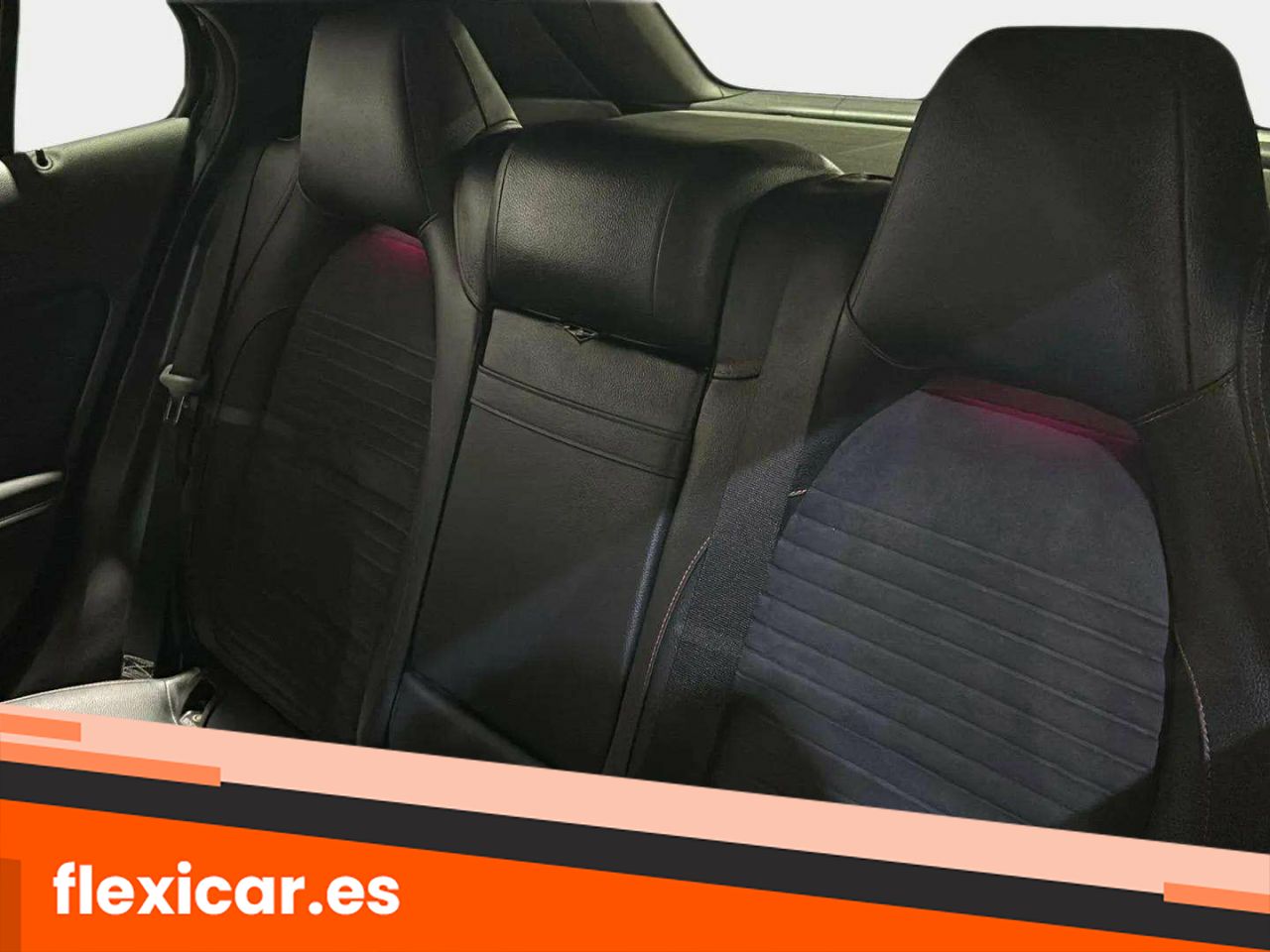 Foto Mercedes-Benz Clase GLA 14
