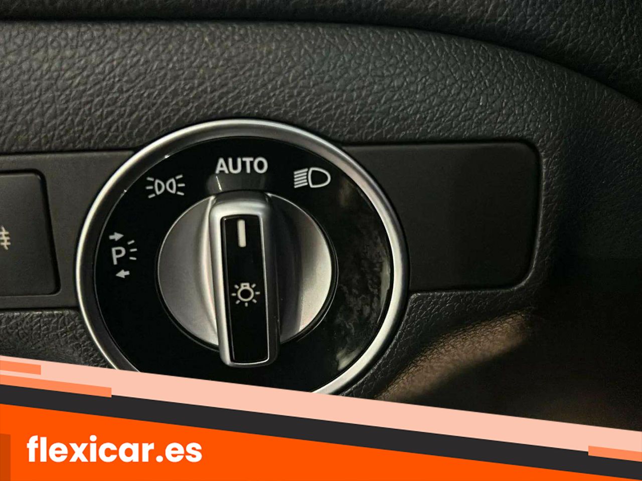 Foto Mercedes-Benz Clase GLA 26