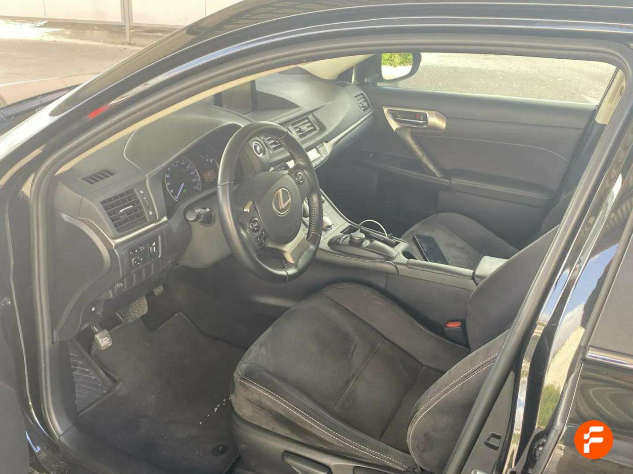 Foto Lexus CT 24