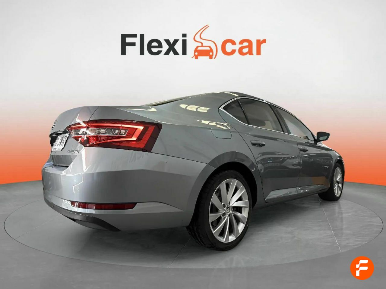 Foto Skoda Superb 8