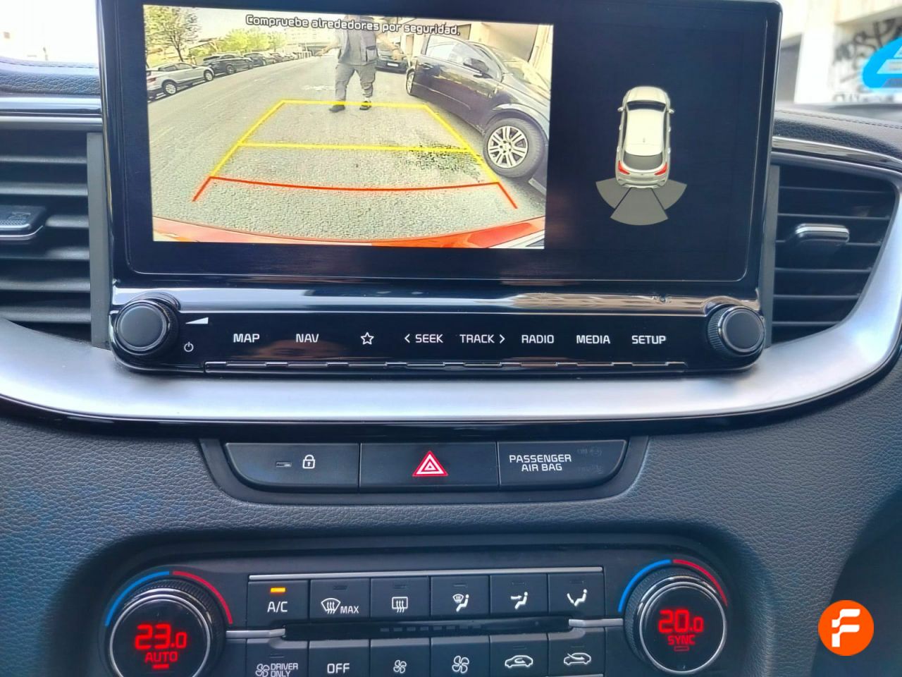 Foto Kia XCeed 21