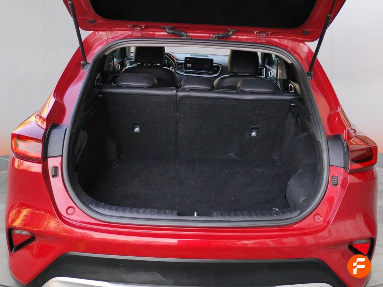Foto Kia XCeed 22