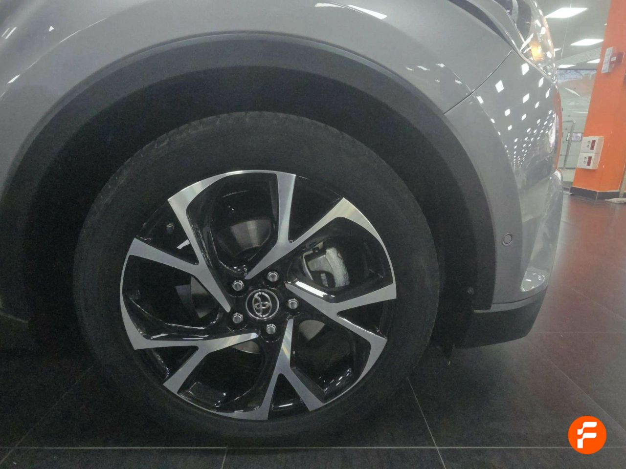 Foto Toyota C-HR 23