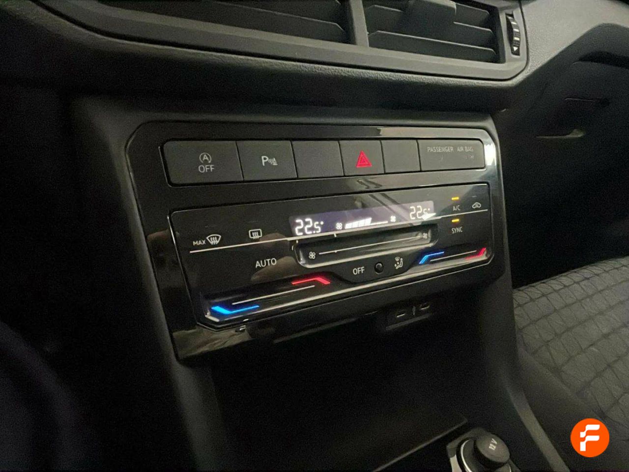 Foto Volkswagen T-Cross 22
