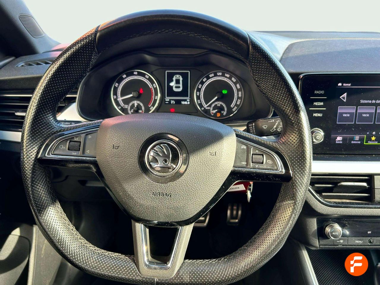Foto Skoda Scala 11