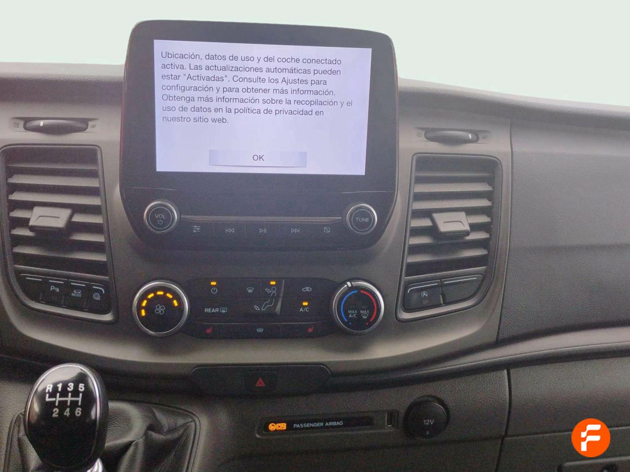 Foto Ford Tourneo Custom 15
