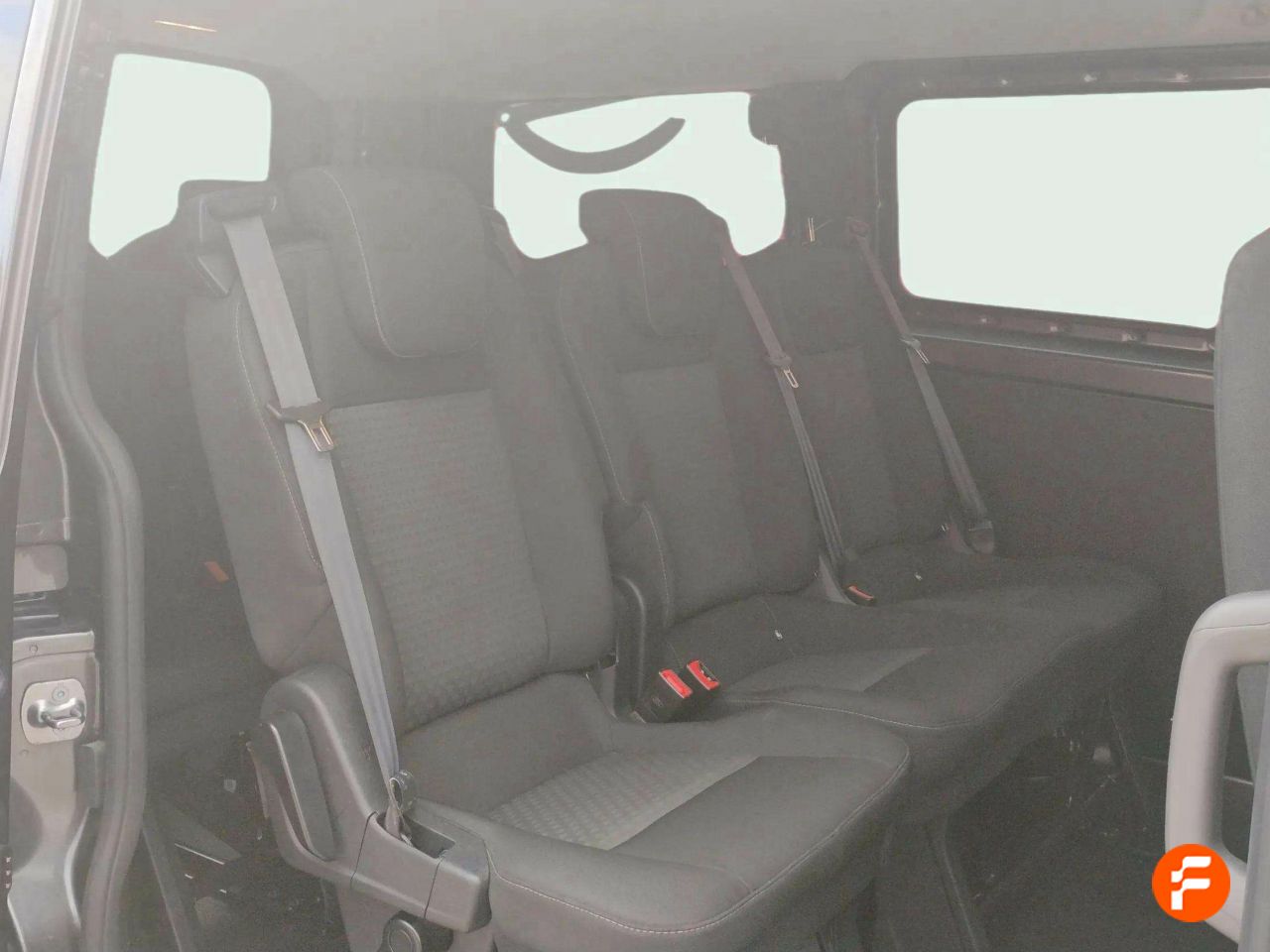 Foto Ford Tourneo Custom 19