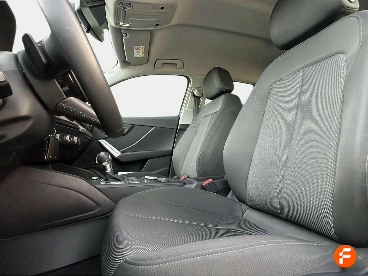 Foto Audi Q2 11