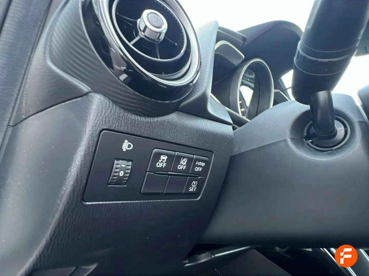 Foto Mazda Mazda2 14