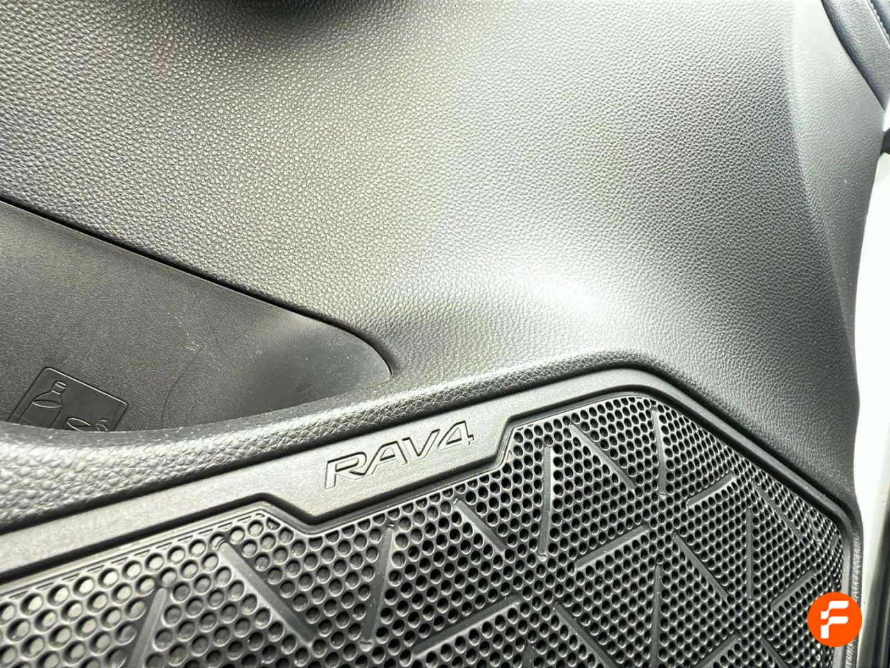 Foto Toyota Rav4 30