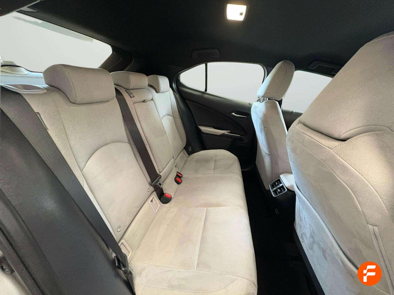 Foto Lexus UX 21