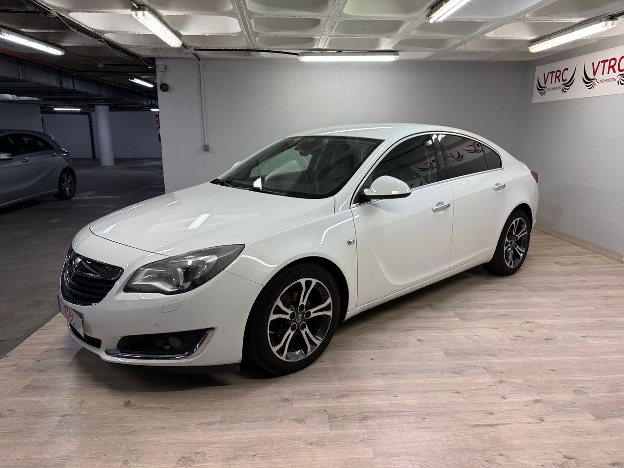 Foto Opel Insignia  8