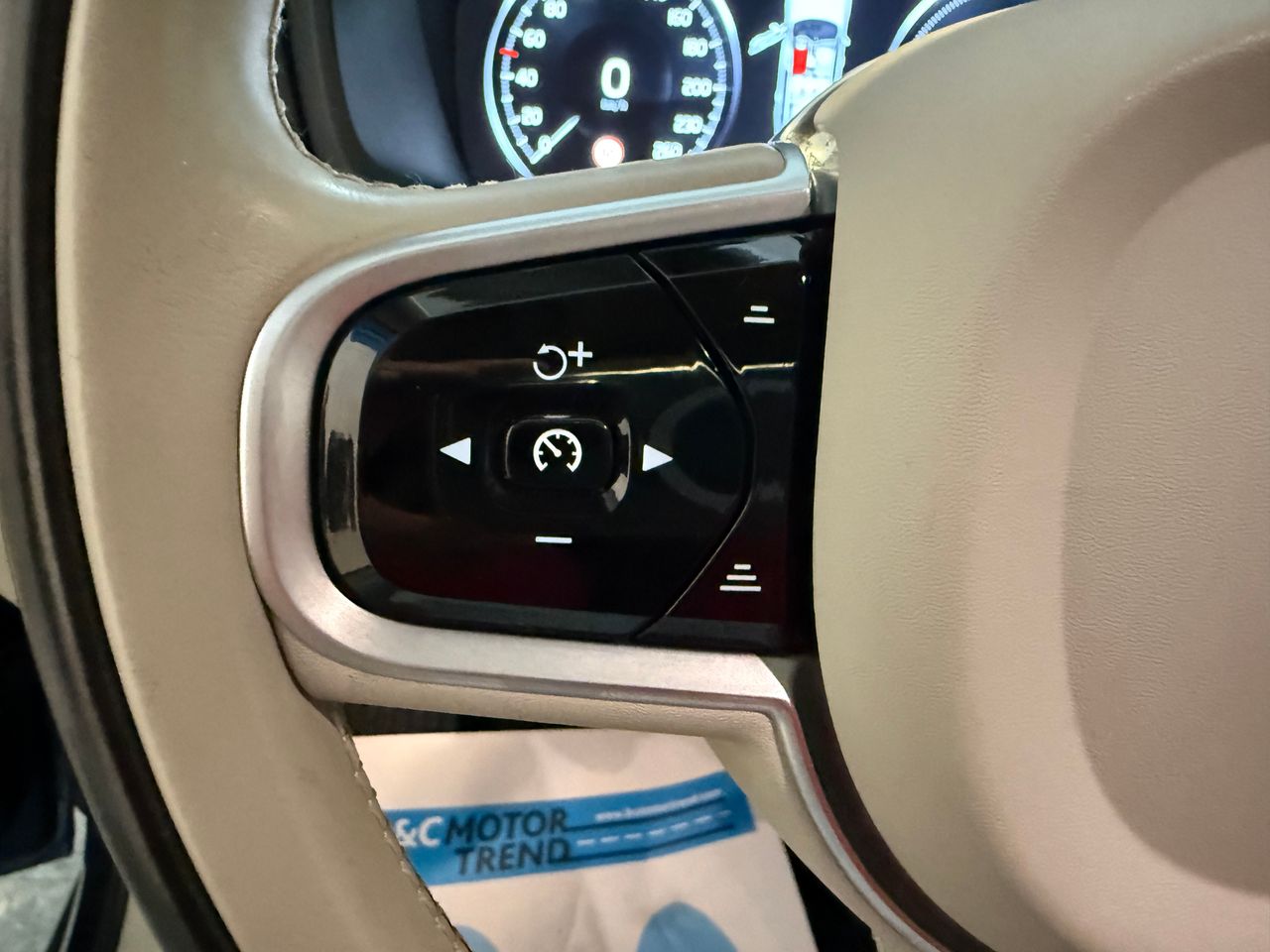 Foto Volvo XC90 35