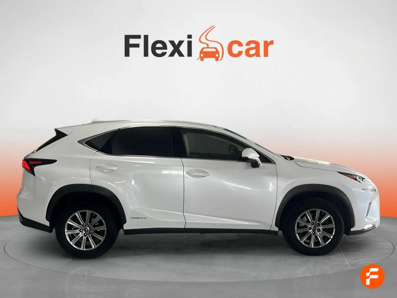 Foto Lexus NX 4