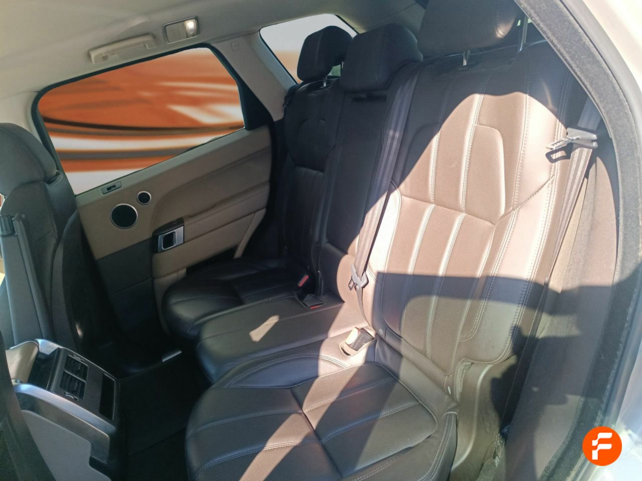 Foto Land-Rover Range Rover Sport 18