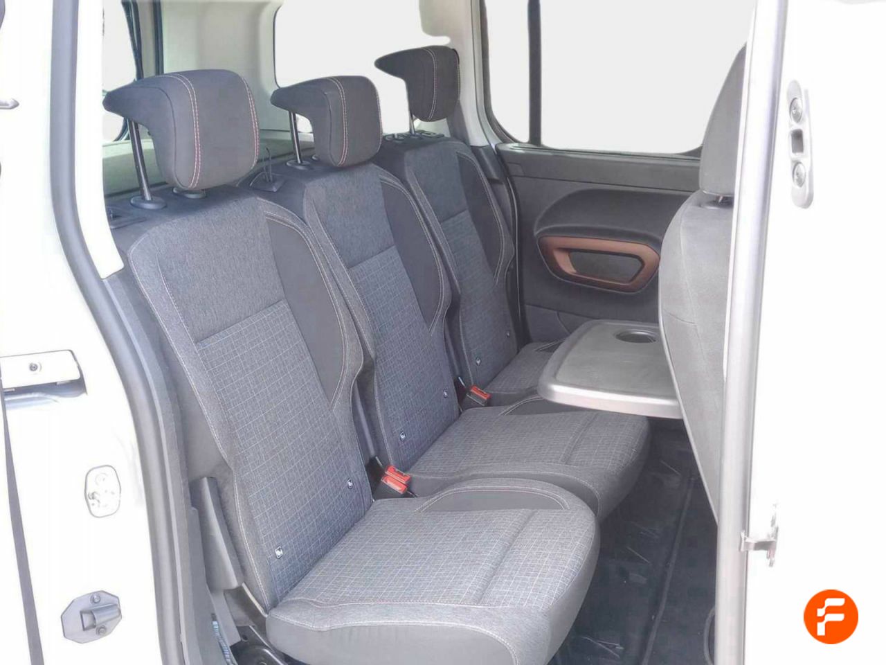 Foto Peugeot Rifter 15