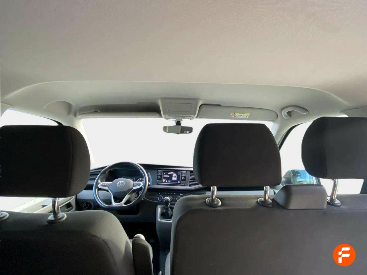 Foto Volkswagen Caravelle 10