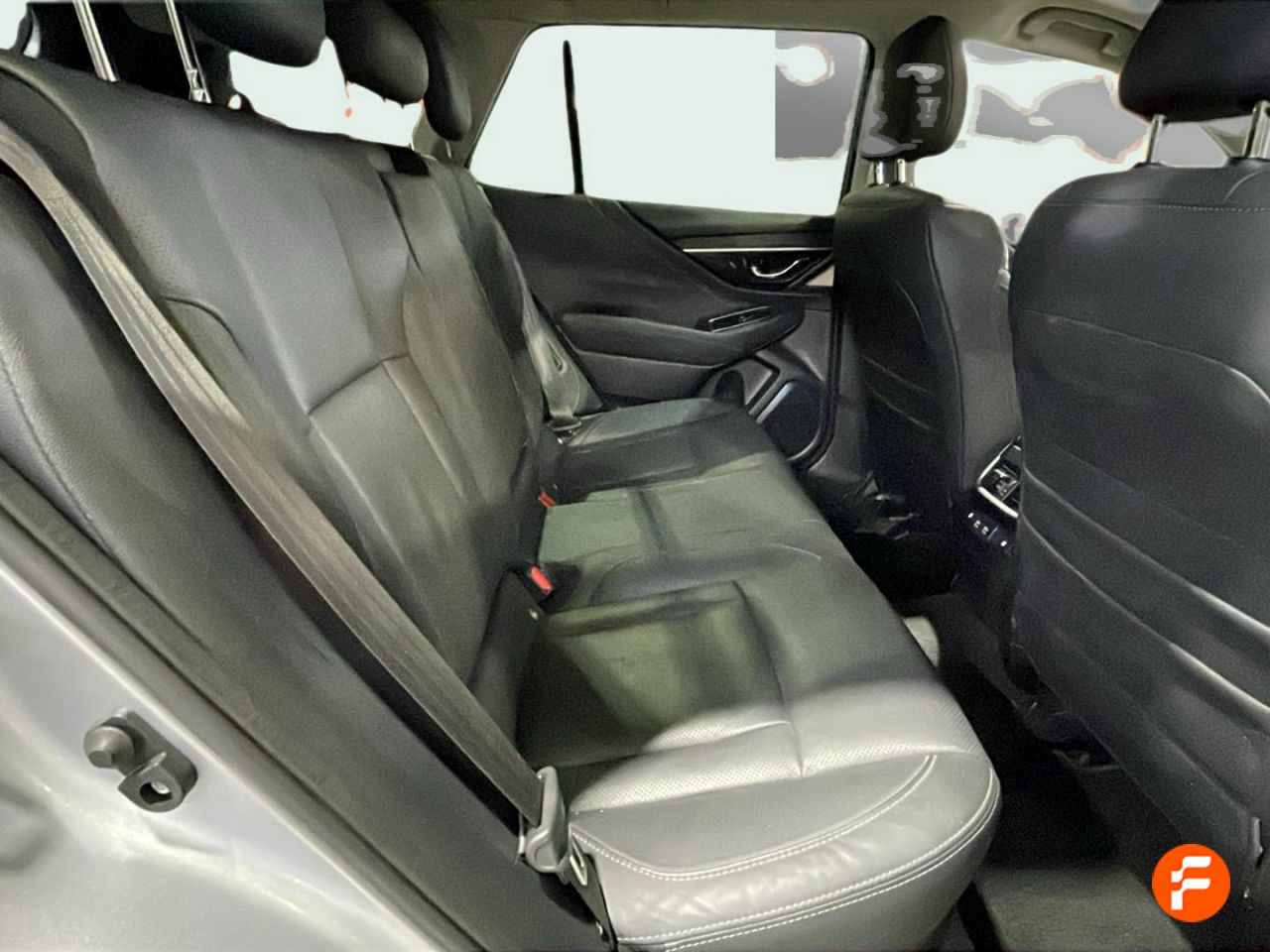 Foto Subaru Outback 10