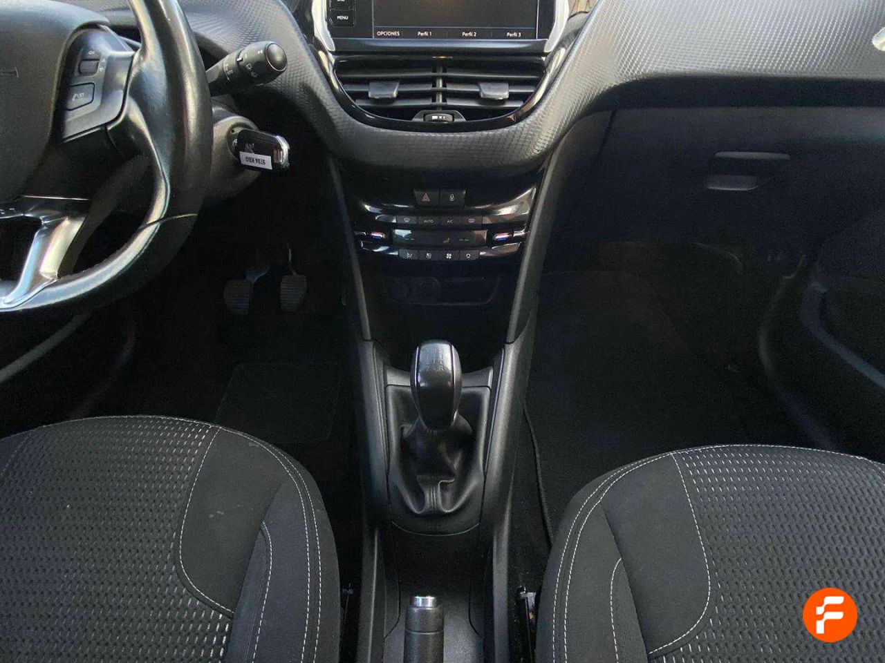 Foto Peugeot 208 7