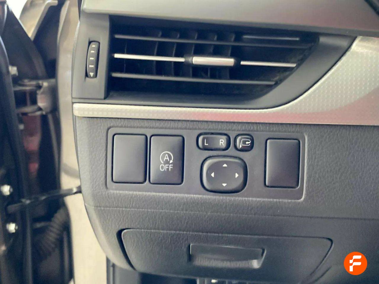 Foto Toyota Avensis 20