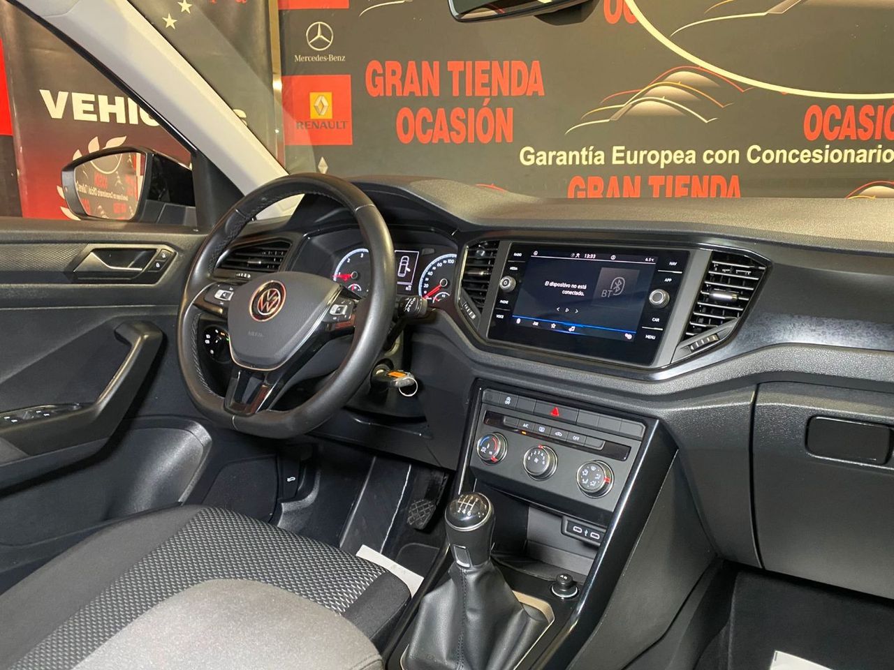 Foto Volkswagen T-Roc 17